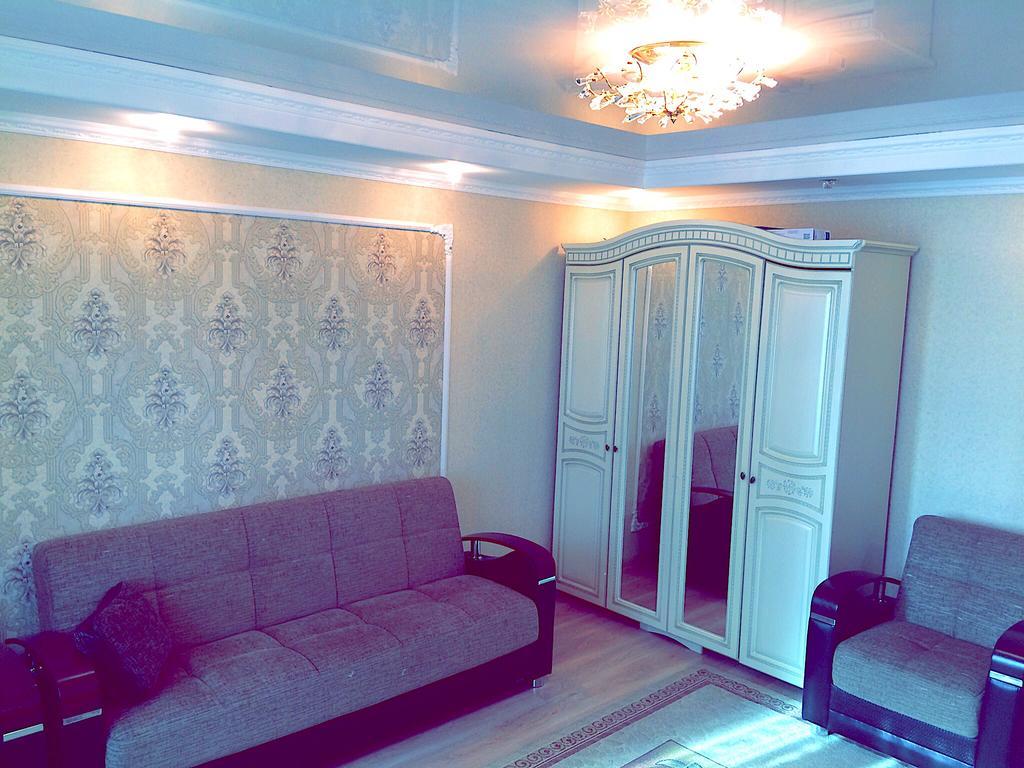 Vremena Goda Apartment In Astana Exterior photo