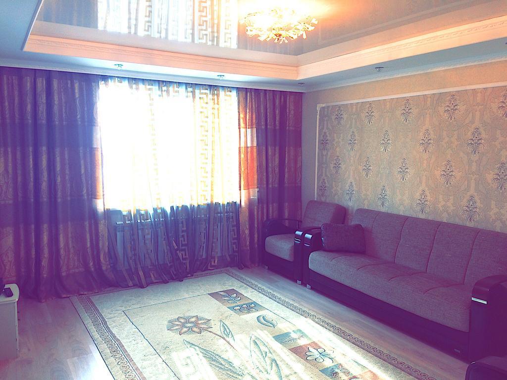 Vremena Goda Apartment In Astana Exterior photo